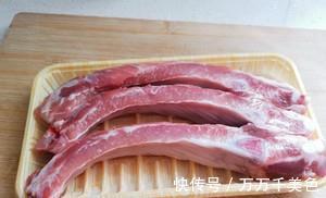 家常排骨菜谱，咸蛋黄排骨，做法简单，美味营养，吃不够