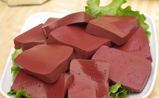 猪血|常吃猪血对身体是好是坏?很多人都做错了,怪不得疾病缠身