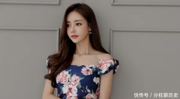 香茗|美图欣赏：孙允珠，蓝萱梧桐雨帘绣花香茗古典裙