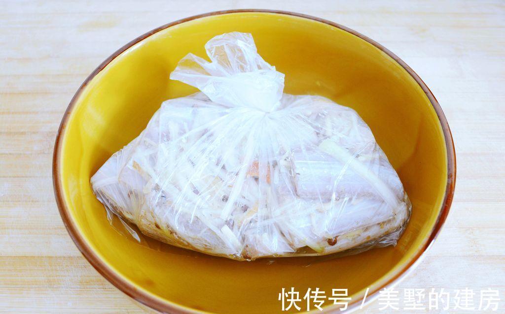 家常香煎带鱼，外酥里嫩，咬一口味道真赞，家人都爱吃