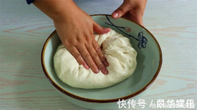 高筋面粉|想吃面包自己在家做,不用揉出膜,简单好吃,柔软还拉丝