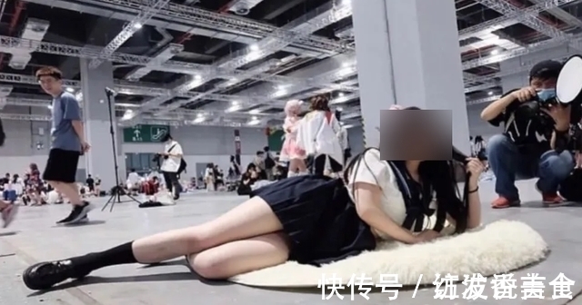 vier|38岁姐姐第一次穿制服,JK圈众嘲“老阿姨”,路人却一致好评