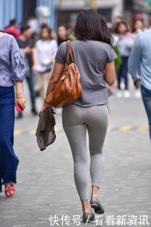 女孩选择“打底裤”,“提臀收胯”效果好,怪不得好多人喜欢