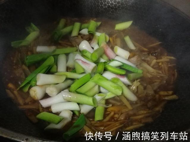 咸肉|吃多了油腻的食物?来尝尝“笋丝小炒”:解腻爽口,做法简单