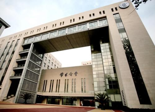 排名前五的211大学（不含985），综合实力强悍，分数线比985还高