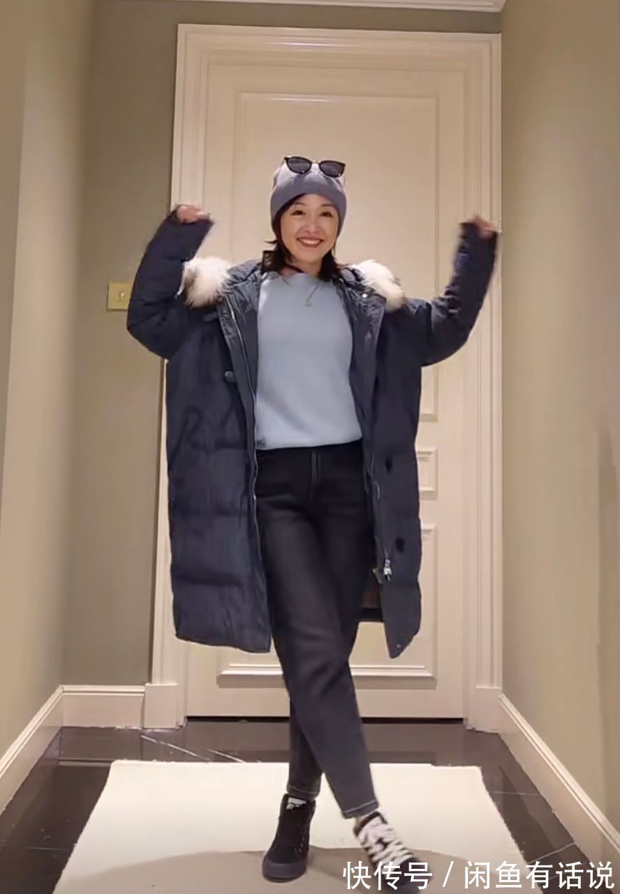 直筒 身高1米56,长相也一般,40岁阿姨却用穿搭圈粉20万,照穿就很美