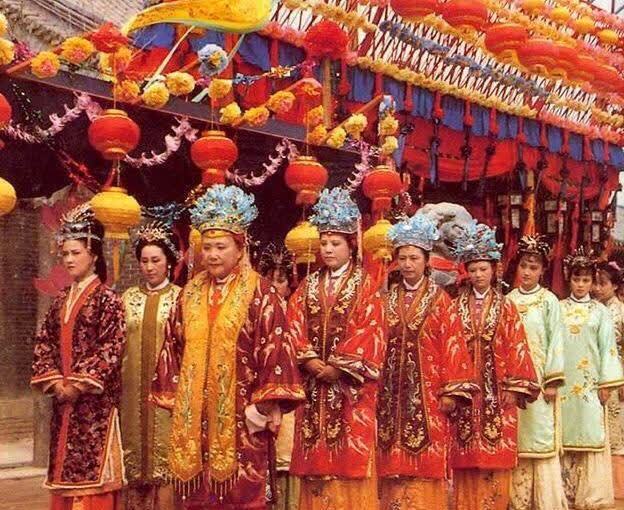 王子|贾元春为何进宫多年都默默无闻,而在死去的前三年却突然被封妃