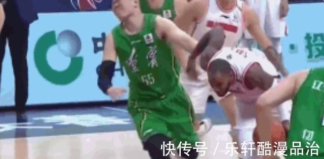 破案|破案了,胡明轩故意垫脚郭艾伦慢镜头还原真相,艾伦反应给答案