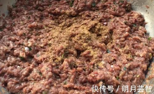 冬天吃这肉,比羊肉强多了,包成饺子,鲜嫩多汁,好吃又滋补