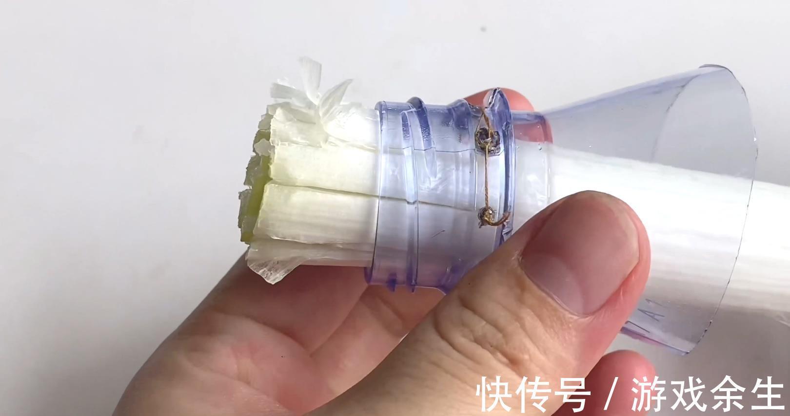 火腿肠|用塑料瓶做切葱神器，不伤手不辣眼睛，比刀切还好用，简单又方便