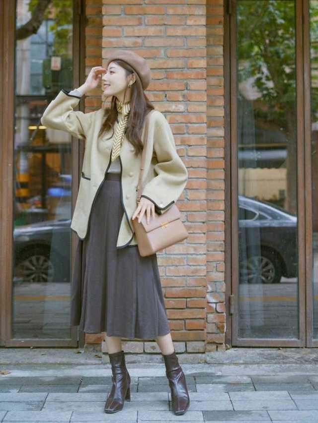 半身裙|百褶裙你穿对了吗?配上这几件上衣温柔又时髦,还能提升气质感