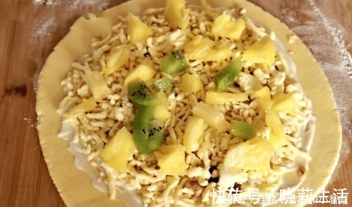 想吃披萨不用去外面买，试试此做法，香甜又拉丝，比买的还好吃