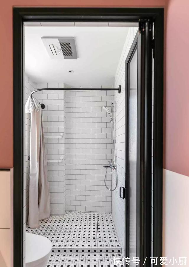 阳台|一家三口住,客厅不放沙发茶几,把阳台抬高,93㎡的家简约漂亮!