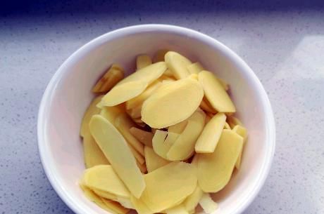 醋泡姜直接就泡?教你正确做法,生姜脆嫩不辛辣,简单更好吃