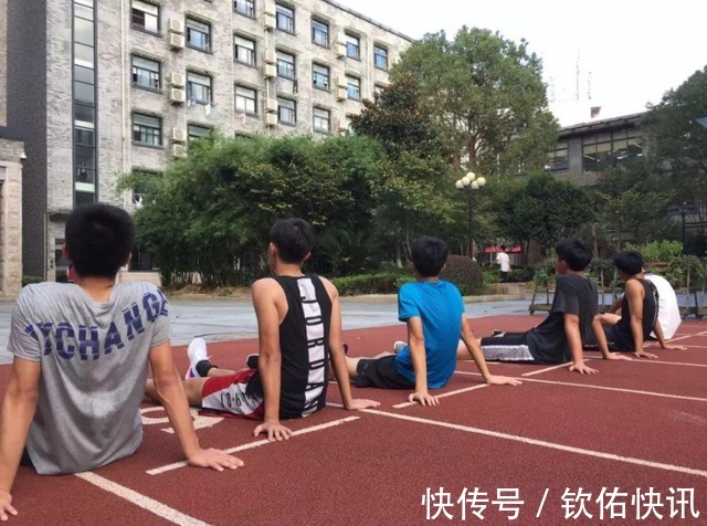 脾胃|14岁男孩178cm,儿科医生长高的青春期时期,妈妈4点做得对