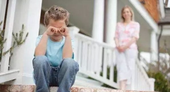 脸部|教育孩子,别轻易打他4个部位,都是“生命线”,小心后悔来不及