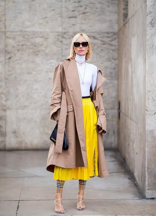 新潮的流行色原来是黄色，穿着高级还时尚，难怪这么受欢迎