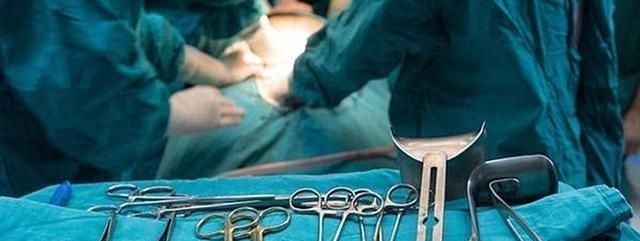 子宫肌层|38岁孕妈剖腹产全过程用命换来的孩子,还不值一万块钱