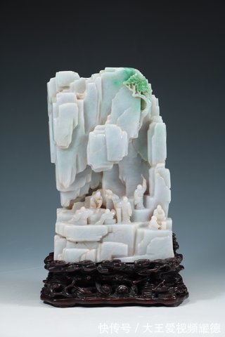 香山九老@清 翡翠香山九老人物图山子摆件