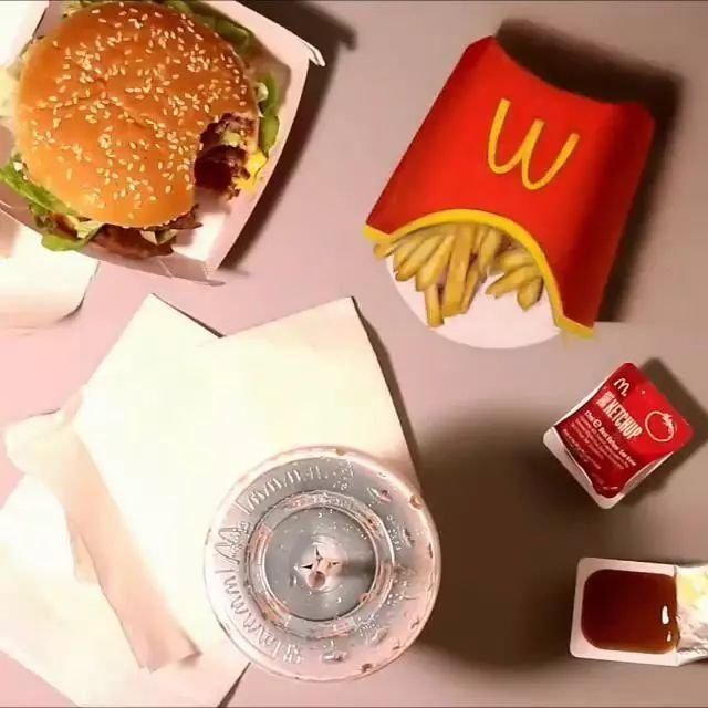 不知当!一组非常逼真的3D画,让人真假分不清,你能找出哪一个是假的吗