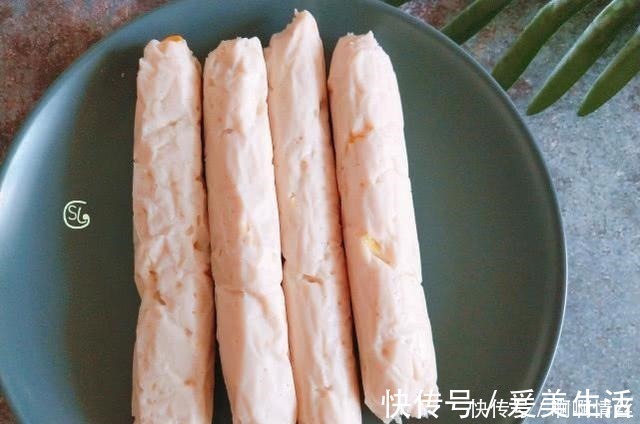 鸡胸肉|香肠别买了,在家自己做,不用肠衣不用模具,鲜嫩弹牙,孩子爱吃