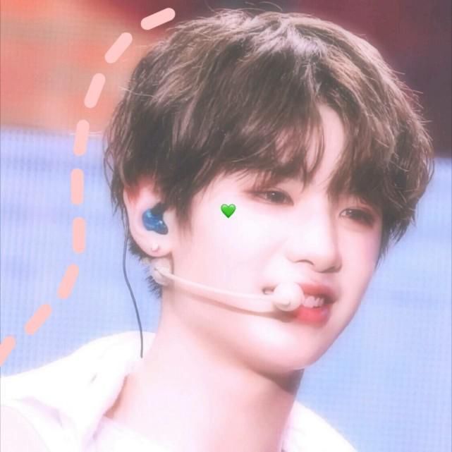 赖冠霖归国后成糊咖同是南韩归国艺人,黄明昊朱正廷凭啥大火