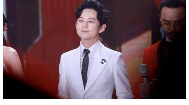 何炅人設(shè)崩塌？收禮事件為何難以收場