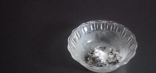  泡木耳，很多人第一步就错了，饭店厨房教我一诀窍，泡的又大又软