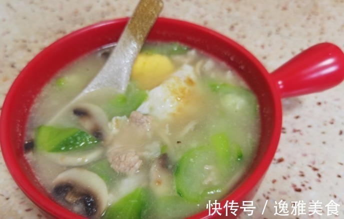 天热没食欲，记得给家人煮这碗汤，清热解暑又开胃，营养滋补好喝