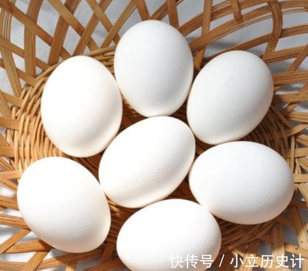 医生|每天吃鸡蛋对“血压”好不好？医生：不止鸡蛋，这3种食物也少吃