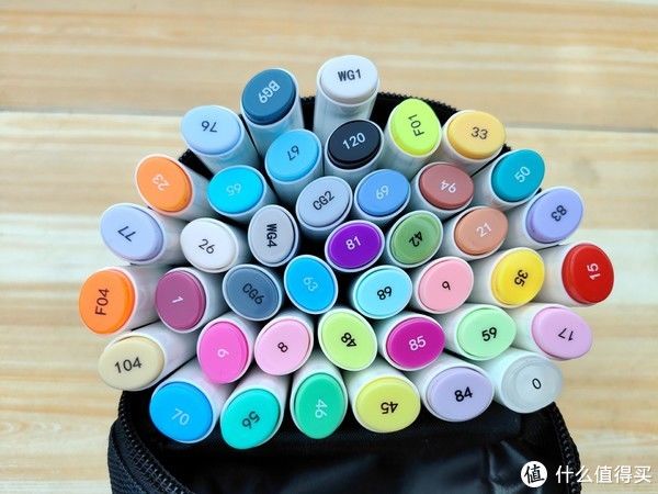 笔杆|科技数码 篇三百五十六:圆角笔杆,握感舒适,鲜艳与时尚它都有,ohuhu 40色马克笔体验