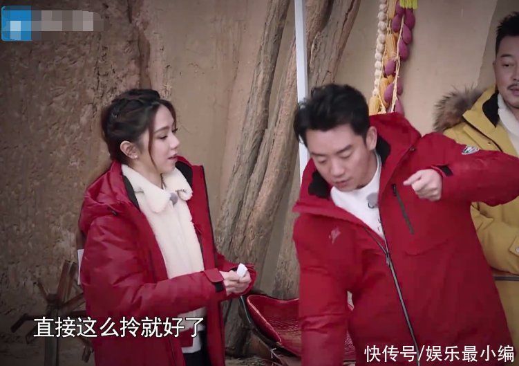 王霏霏 别人都将女生放筐里称重,唯独郑恺不同,瞧见他操作:是个狠人