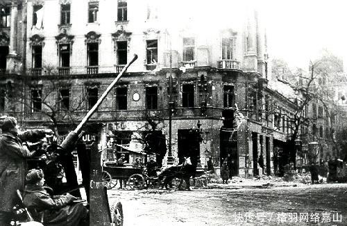 布达佩斯|最惨烈的苏德围城战,守城党卫军被苏军全歼