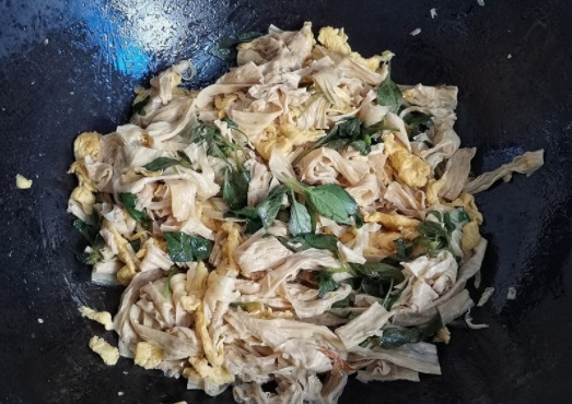 这道菜从小吃到大,简单又美味,营养也好