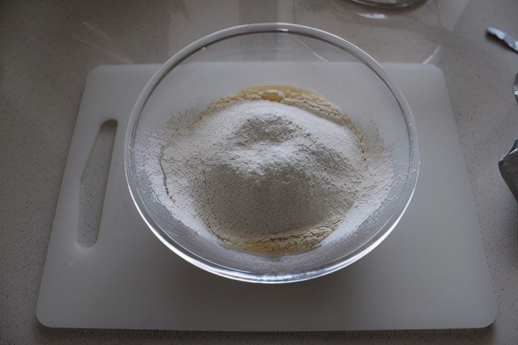 松饼的做法简单，配上水果，颜值高味道好