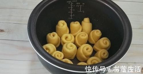 面包|教你面包最简单的做法,不用烤箱不用蒸,暄软拉丝,再也不用买了