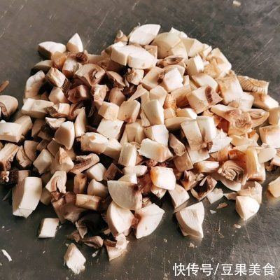 白蘑菇|超下饭的意式肉酱千层面，一学就会