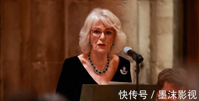 吊坠 英王室妯娌再度同台比美!卡米拉华贵、高雅,索菲优雅、迷人