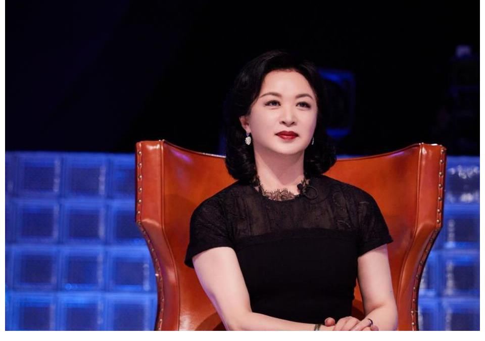 《追光吧》不公平赛制令人尴尬，1条已经被放弃，1条却还在继续
