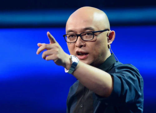 孟非隐瞒26年的妻子曝光，原来这么年轻貌美，鲁豫直呼太美了