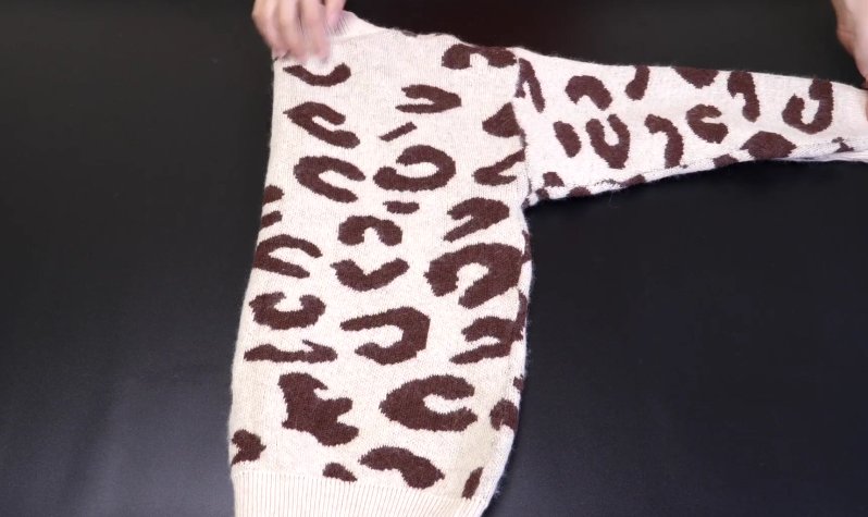 晒毛衣正确的几种挂法，毛衣不变形不起包，简单实用