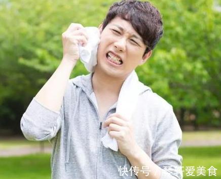 汗液|汗从哪里来,病就从哪里出?夏季爱出汗的人,看一下你属于哪种?