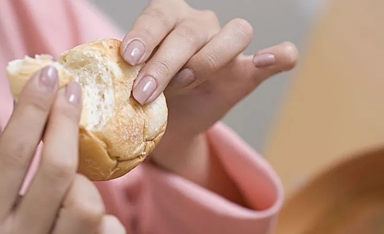 预防|特发性震颤有哪些典型症状,做好预防是关键