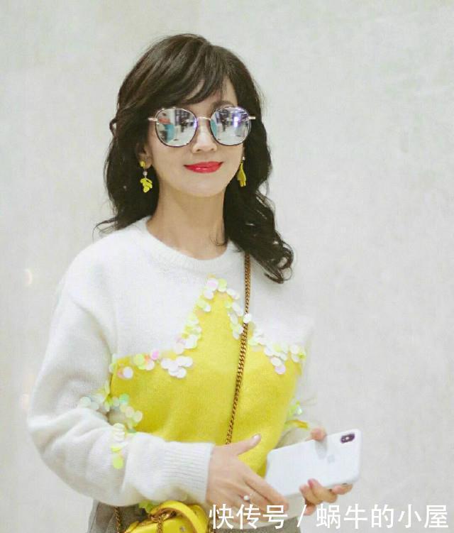 50岁女人不想显老？别留直发！今年换上3种“冻龄卷”，洋气减龄