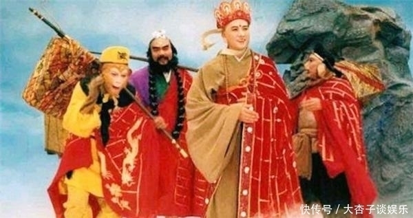 实力|玉帝实力有多强?你看他座位下镇压着什么魔头!悟空不及一根毫毛