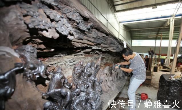罗汉|小伙用乌木雕出500罗汉,富商开价百万又毁约,如今“烂”在手里
