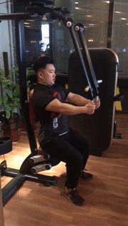 俯卧撑|男性胸部塑形，哪些动作适合入门级？坚持练，增强力量