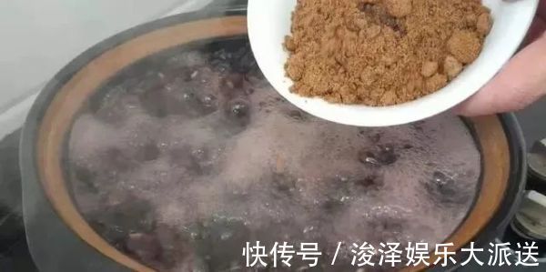 麦仁|女人气血不好，常煲一锅粥喝，食材做法简单，补血养颜不发胖