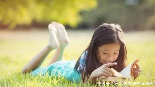 父母|想孩子过的开心快乐，离不开父母信任和鼓励，这是孩子成长的动力