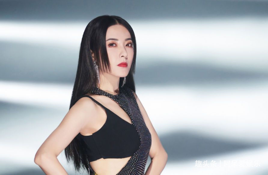 弦子淘汰周笔畅难辞其咎 犹豫不决铸成大错 吕一“傻人有傻福”